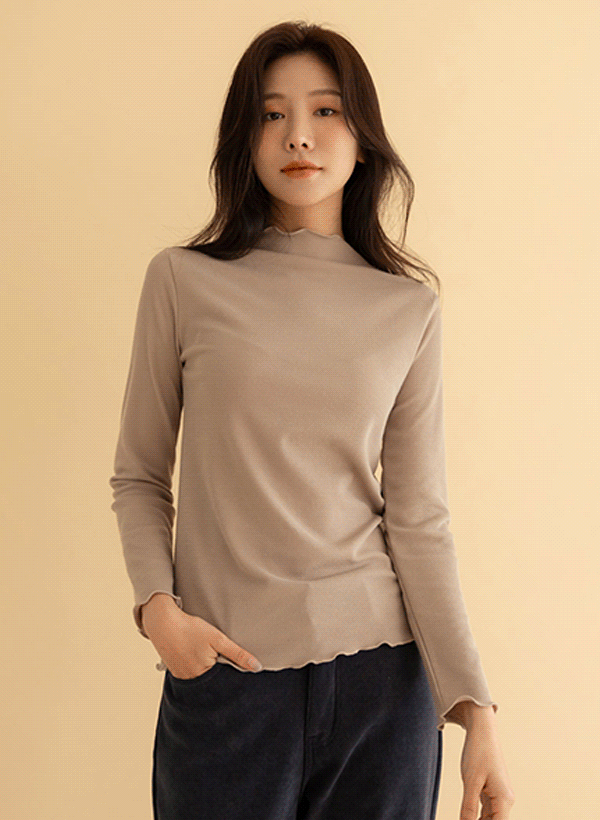 [1+1]ウェーブ裾モックネックTシャツ 韓国